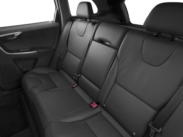 2016 Volvo XC60 T5 Drive-E Platinum