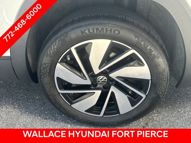 2024 Volkswagen Atlas 2.0T SE w/Technology