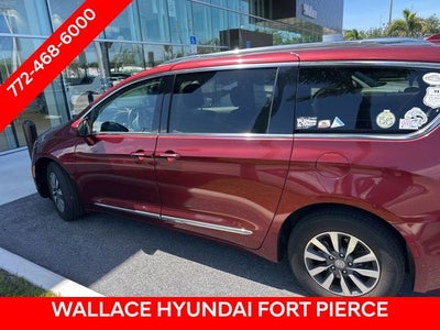 2020 Chrysler Pacifica Touring L Plus