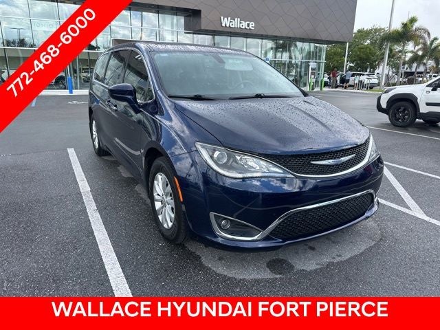2020 Chrysler Pacifica Touring