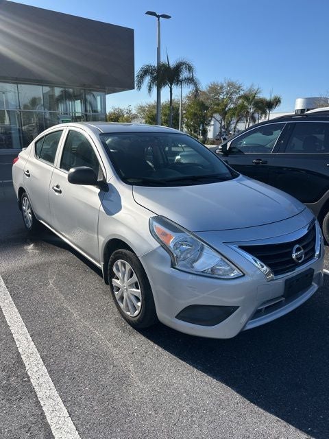 2015 Nissan Versa 1.6 S Plus