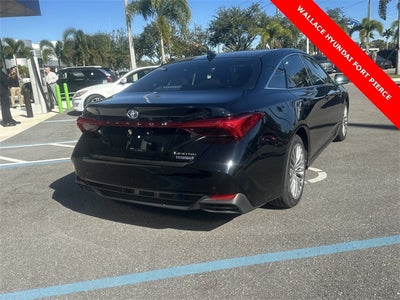 2022 Toyota Avalon Hybrid Limited