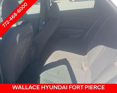 2024 Hyundai Elantra SE