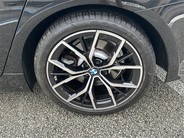 2022 BMW 5 Series 530i