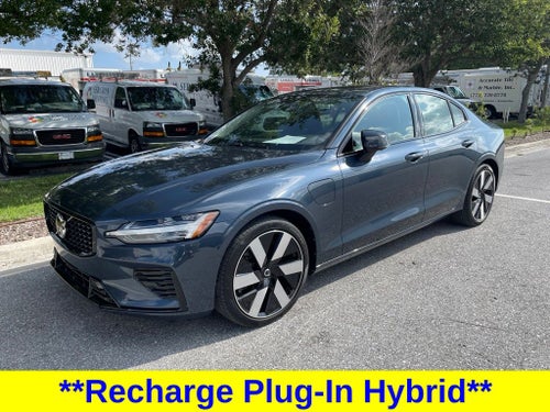 2024 Volvo S60 Recharge Plug-In Hybrid T8 Plus Dark Theme