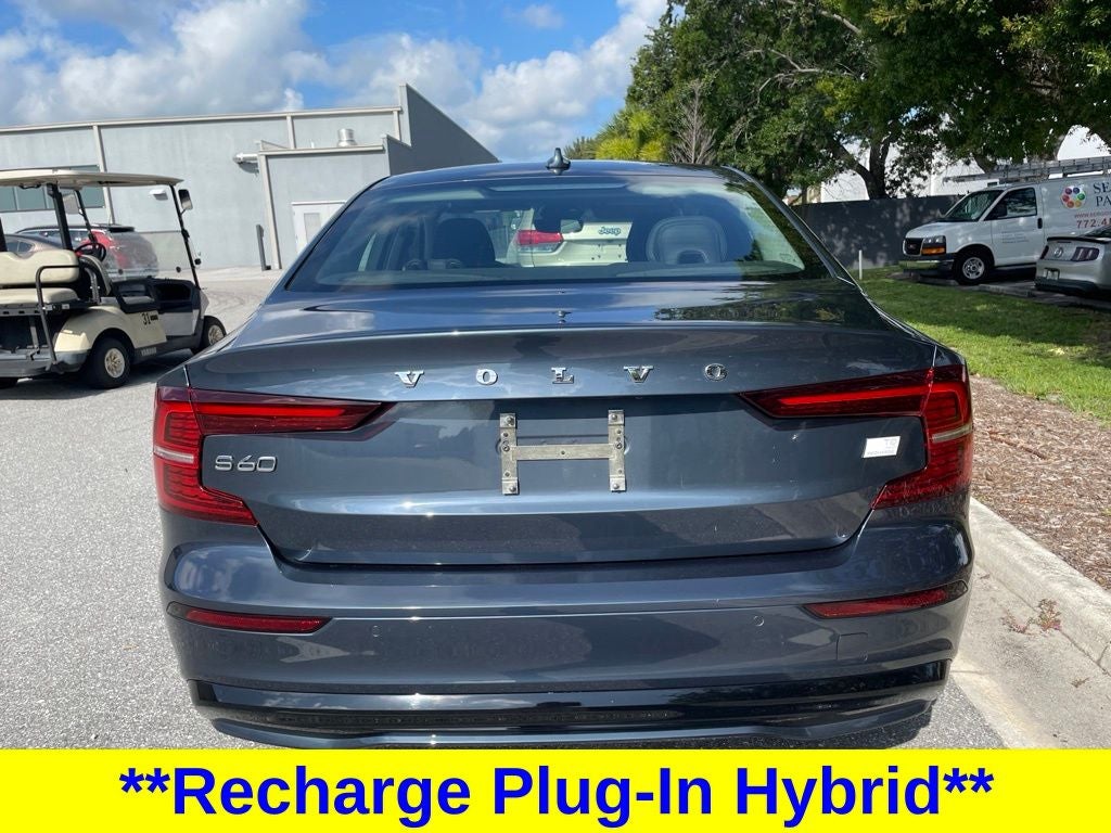 2024 Volvo S60 Recharge Plug-In Hybrid T8 Plus Dark Theme