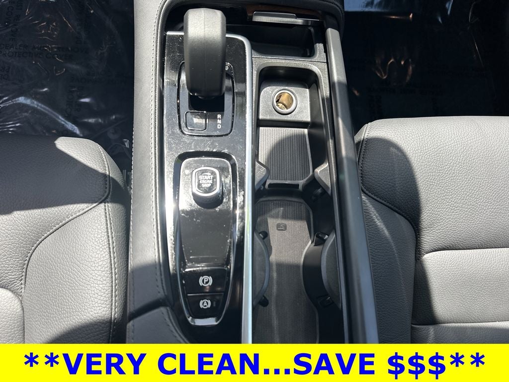 2025 Volvo XC90 B6 Plus 7-Seater