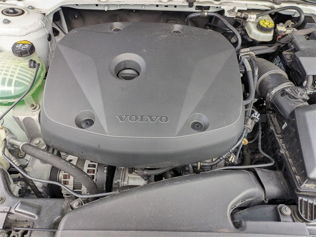 2021 Volvo XC40 Momentum