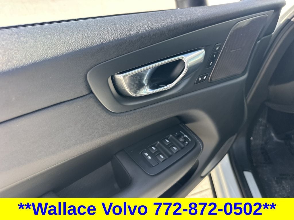 2024 Volvo XC60 Recharge Plug-In Hybrid Ultimate