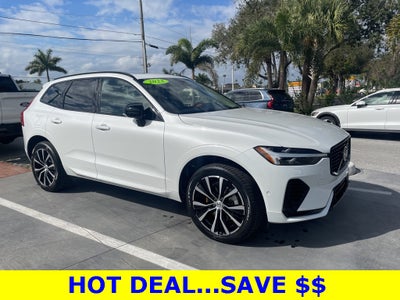 2023 Volvo XC60 Recharge Plug-In Hybrid T8 Plus Dark Theme