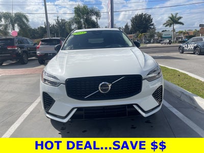 2023 Volvo XC60 Recharge Plug-In Hybrid T8 Plus Dark Theme