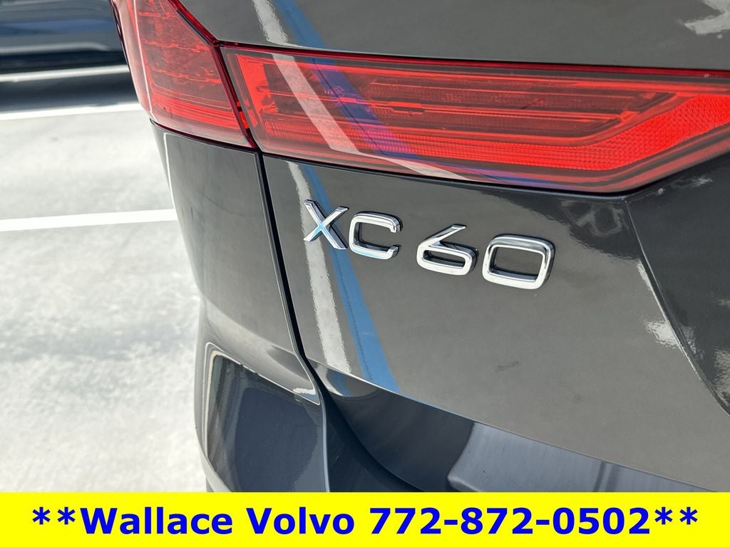 2023 Volvo XC60 B5 Plus Bright Theme