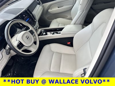 2023 Volvo XC60 B5 Plus Dark Theme