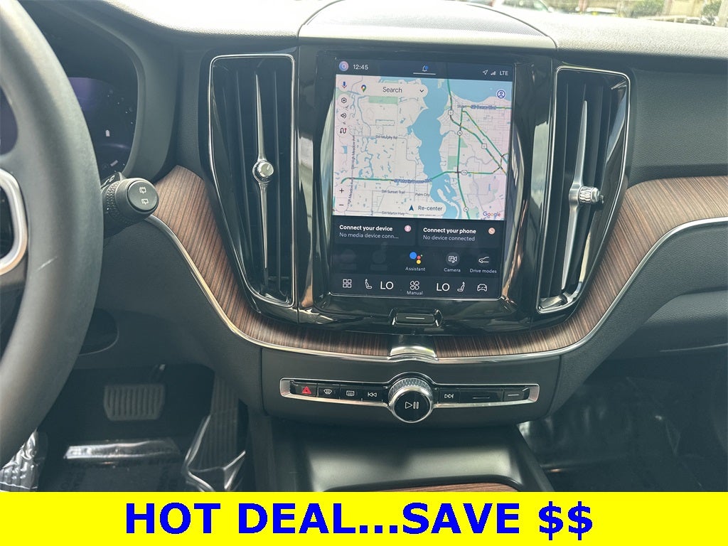 2023 Volvo XC60 B5 Plus Bright Theme