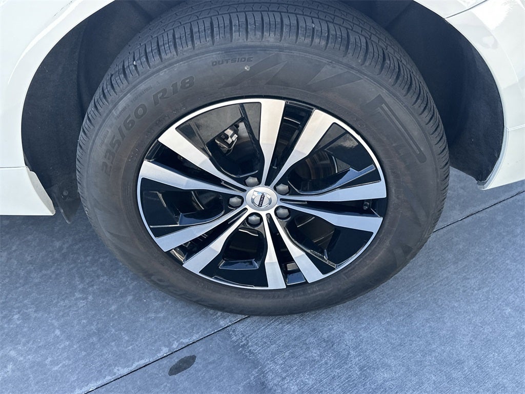 2024 Volvo XC60 B5 Core