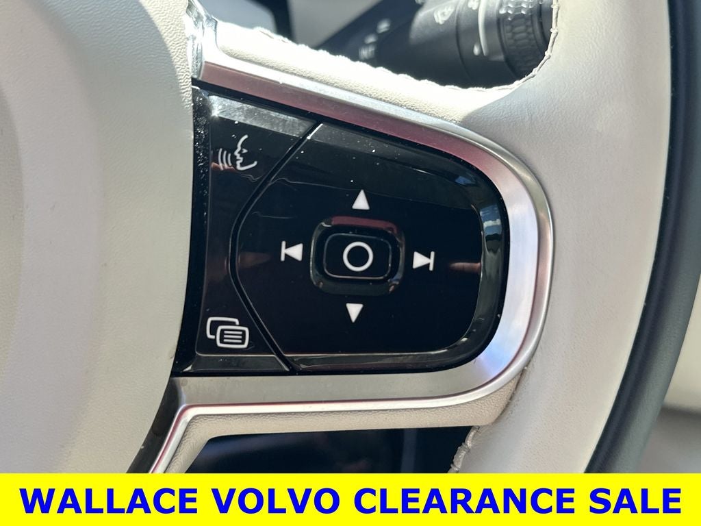 2024 Volvo XC60 B5 Plus Dark Theme