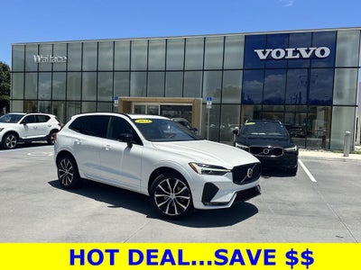 2023 Volvo XC60 B5 Plus Dark Theme