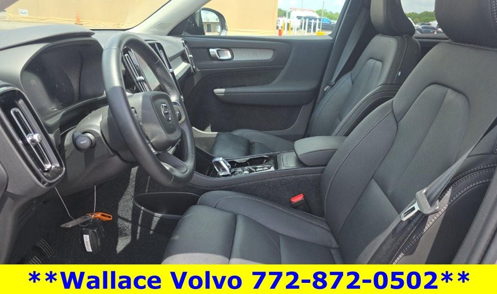 2026 Volvo XC40 B5 Plus