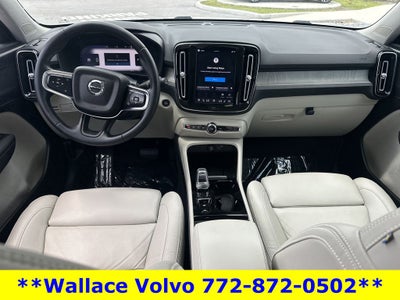 2023 Volvo XC40 B5 Plus Bright Theme