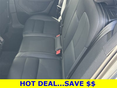 2025 Volvo XC40 B5 Core