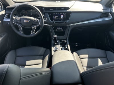 2025 Cadillac XT5 Luxury