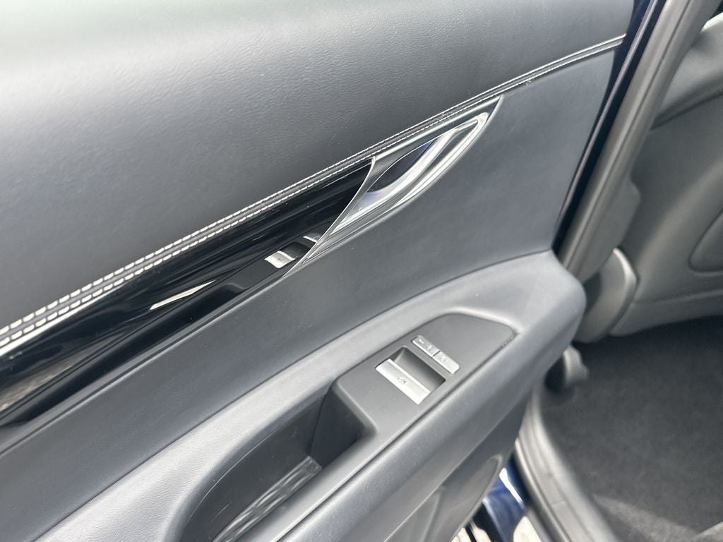 2025 Genesis GV80 2.5T