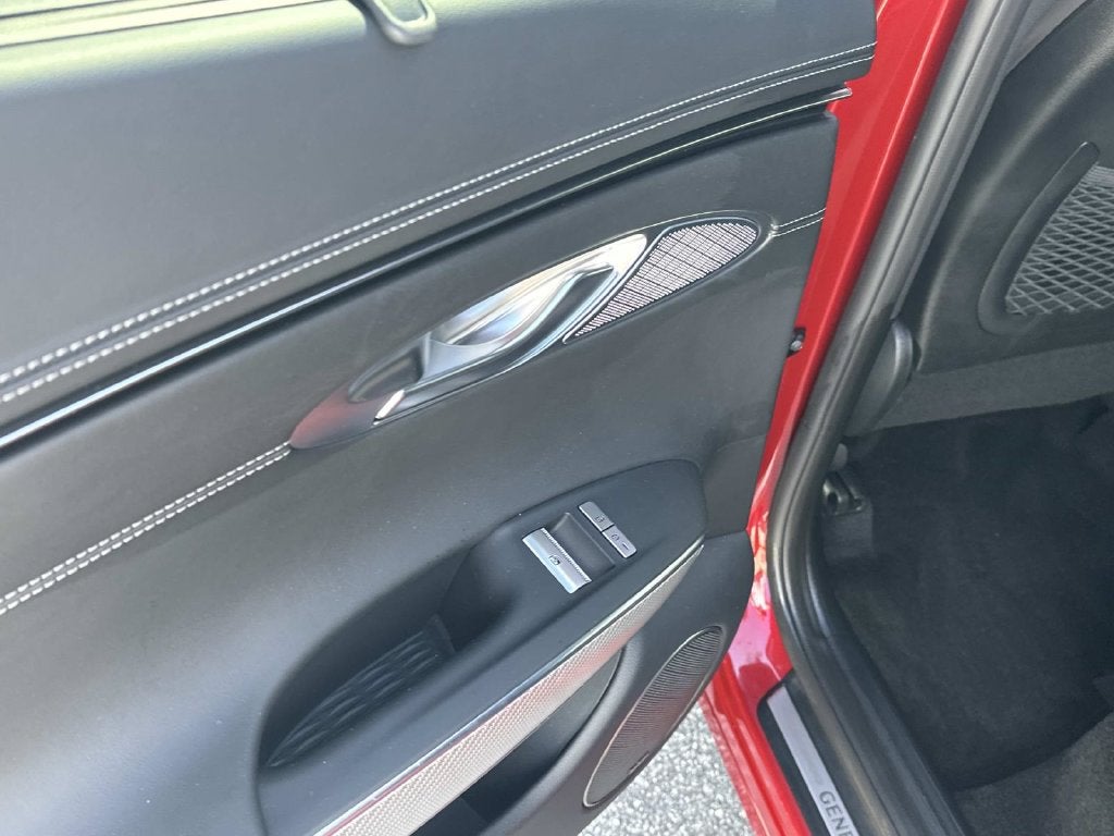 2023 Genesis GV70 2.5T