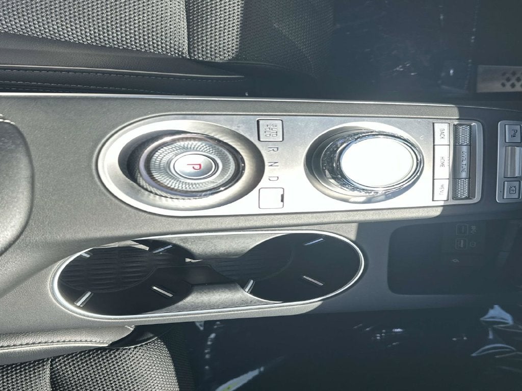 2023 Genesis GV70 2.5T