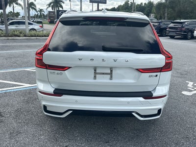 2023 Volvo XC60 B5 Plus Dark Theme