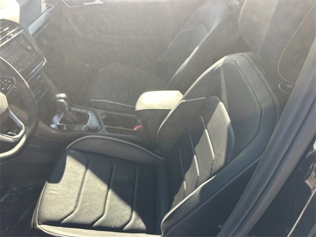 2022 Volkswagen Tiguan 2.0T SEL R-Line