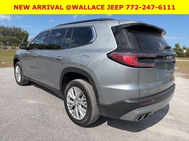 2024 GMC Acadia Elevation