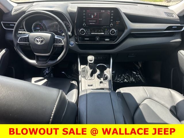 2022 Toyota Highlander Hybrid XLE