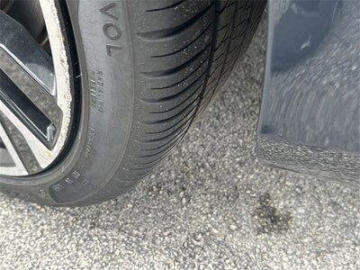 2024 Volvo S60 B5 Core Dark Theme