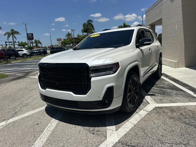 2023 GMC Acadia Denali