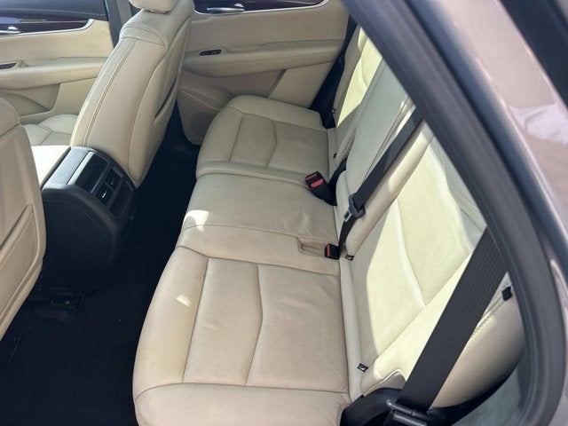 2018 Cadillac XT5 Luxury FWD