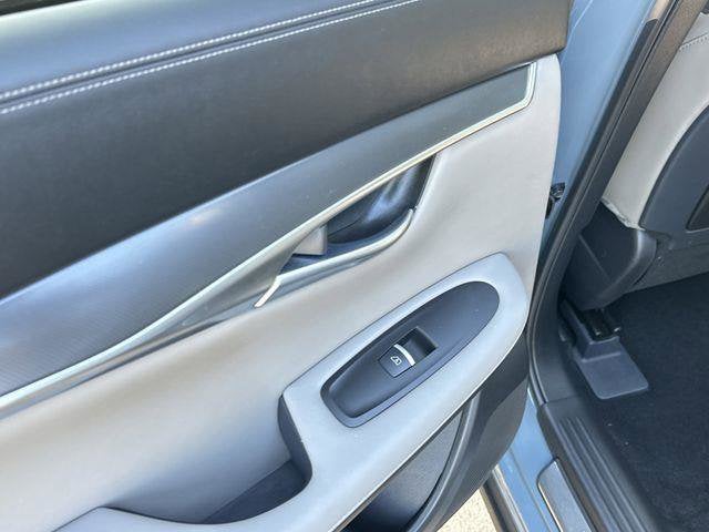 2025 INFINITI QX50 LUXE