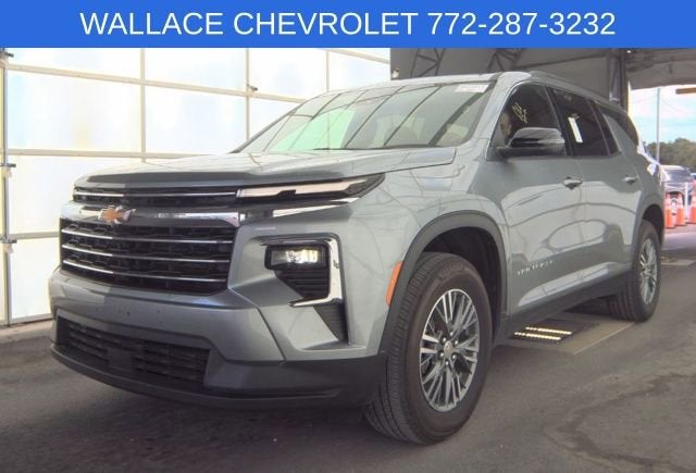 2025 Chevrolet Traverse AWD LT's photo